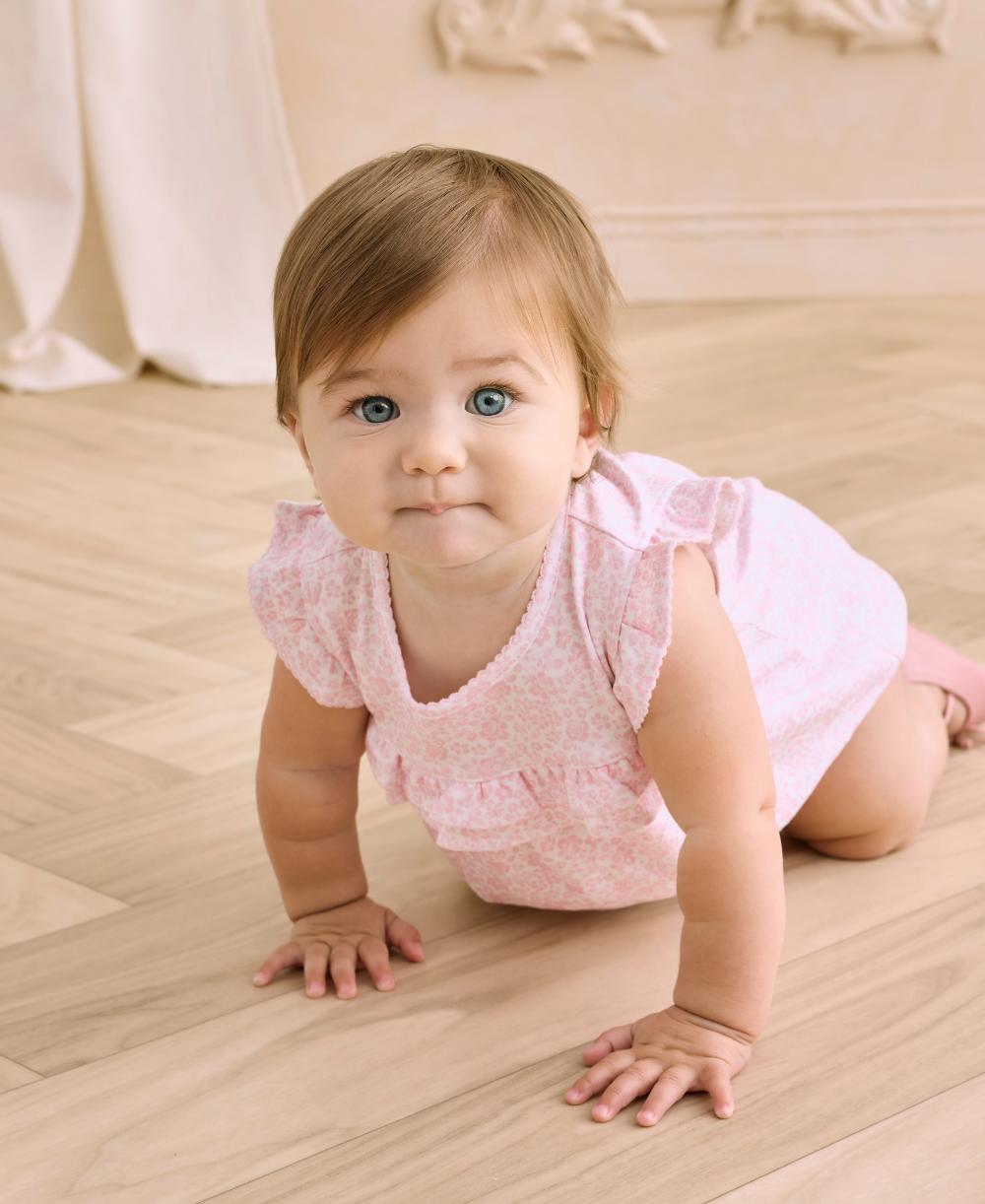 Country Gardens Pink Bubble - Kissy Kissy